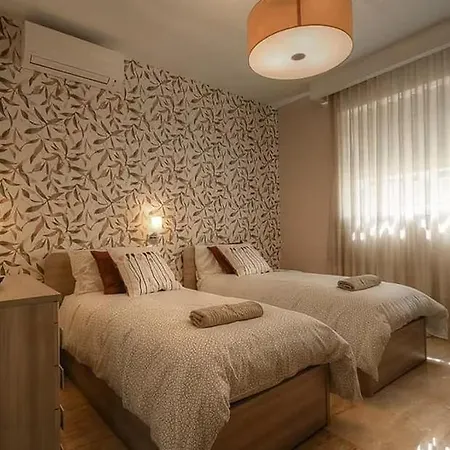 Marble Luxury W Pool ! בית אירוח
